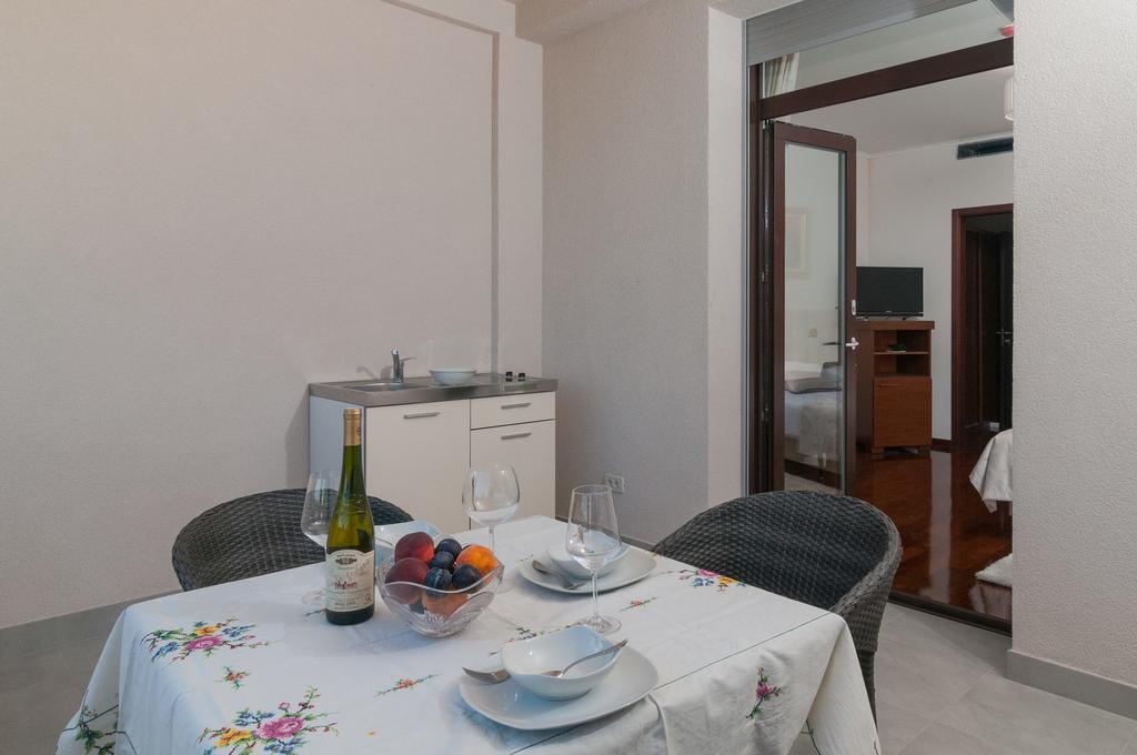 Luxury Rooms Near The Beach Split Exterior photo